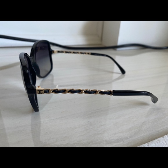 Authentic Chanel 5012 Black gold Chain sunglasses - Picture 3 of 9